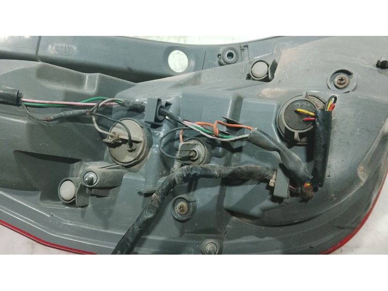 Recambio de piloto trasero derecho para hyundai i30 (fd) 1.6 crdi referencia OEM IAM 924022L010  