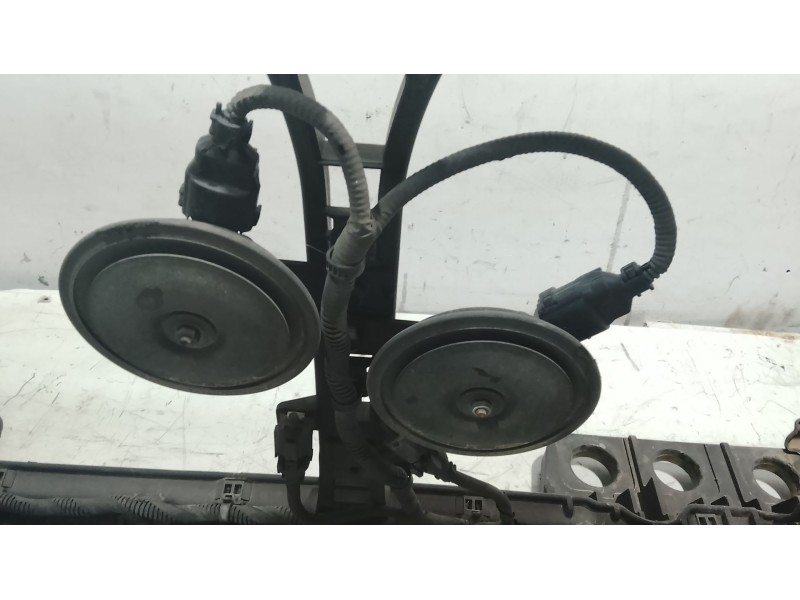 Recambio de panel frontal para hyundai i30 (fd) 1.6 crdi referencia OEM IAM   