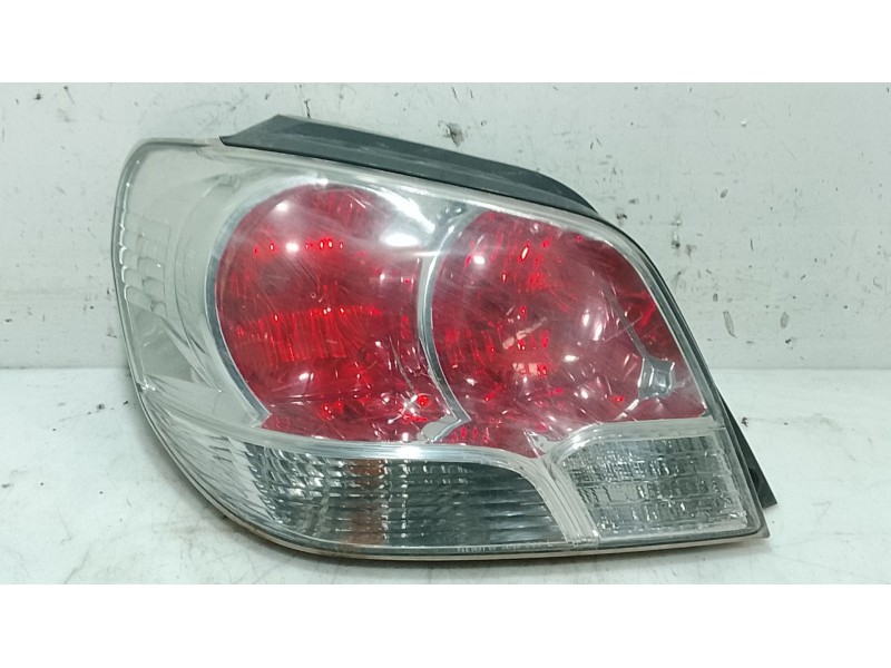 Recambio de piloto trasero izquierdo para mitsubishi outlander (cu0w) 2.0 cat referencia OEM IAM MN126229  