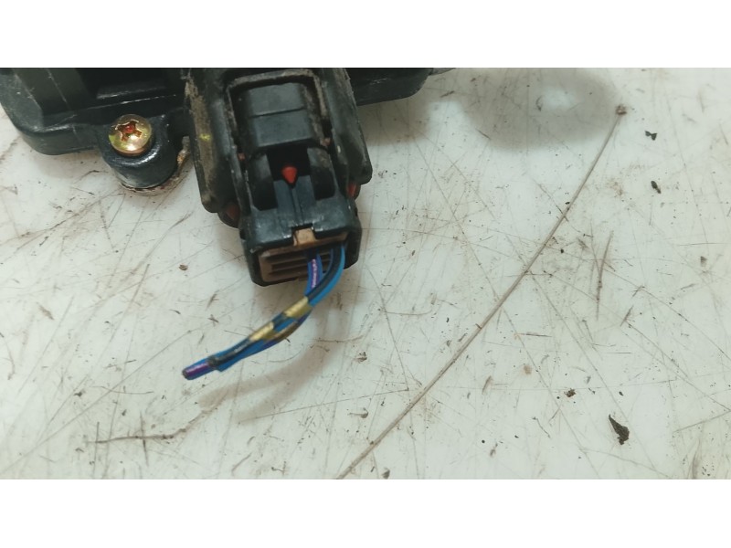 Recambio de cerradura puerta trasera izquierda para mitsubishi outlander (cu0w) 2.0 cat referencia OEM IAM   