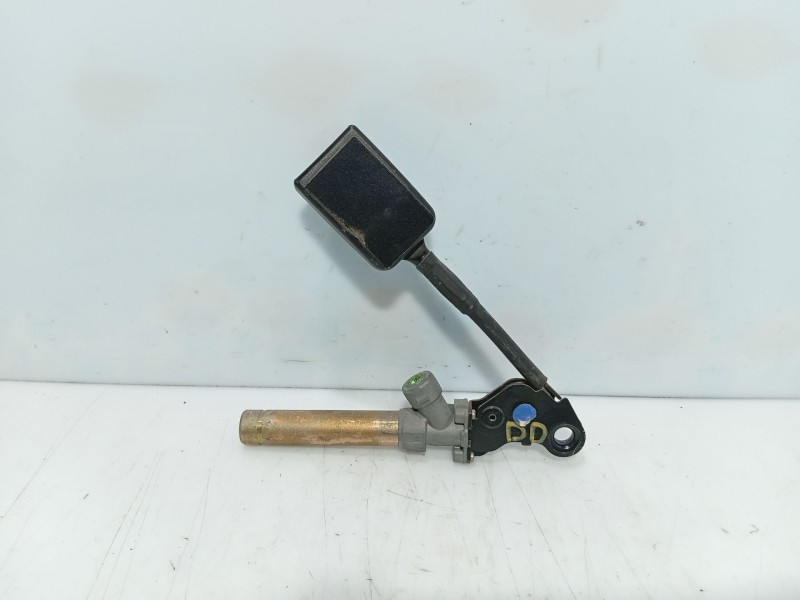 Recambio de anclaje cinturon delantero derecho para peugeot 406 (8b) 2.0 hdi 90 referencia OEM IAM   