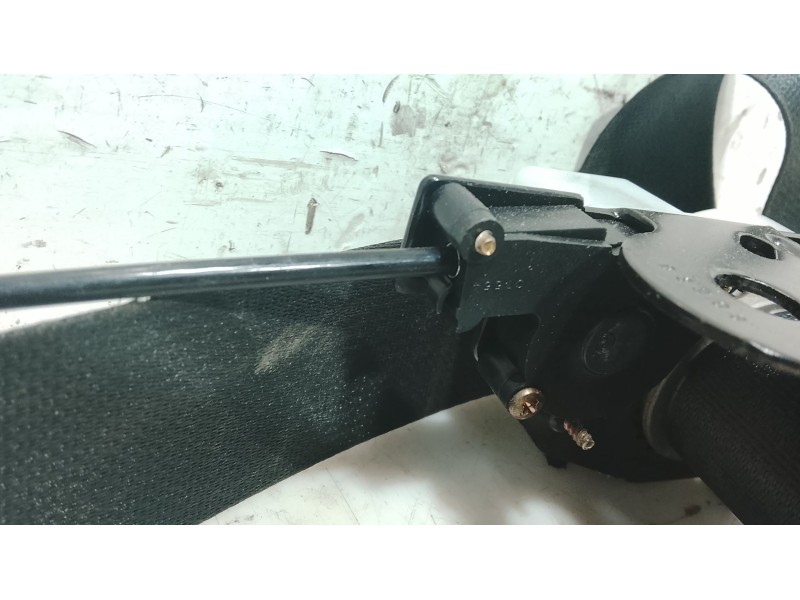 Recambio de cinturon seguridad trasero central para mitsubishi outlander (cu0w) 2.0 cat referencia OEM IAM   