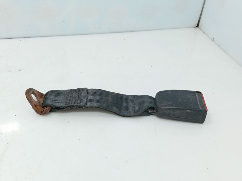 Recambio de anclaje cinturon trasero izquierdo para peugeot 406 (8b) 2.0 hdi 90 referencia OEM IAM   