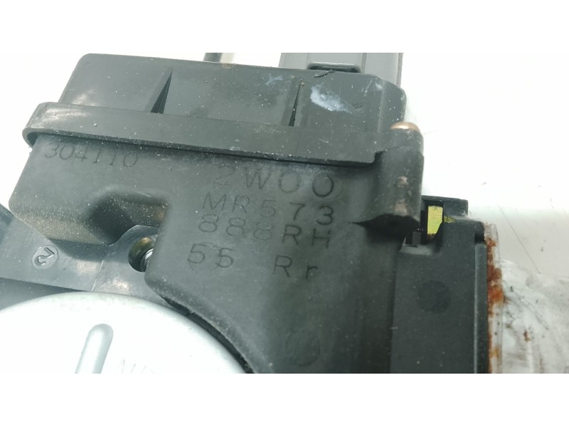 Recambio de elevalunas trasero derecho para mitsubishi outlander (cu0w) 2.0 cat referencia OEM IAM MR573880  