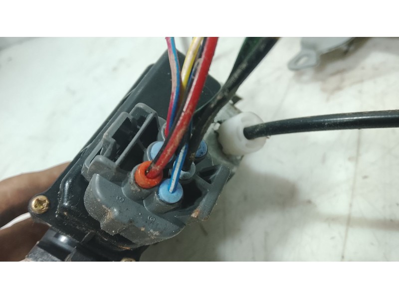 Recambio de elevalunas trasero derecho para mitsubishi outlander (cu0w) 2.0 cat referencia OEM IAM MR573880  