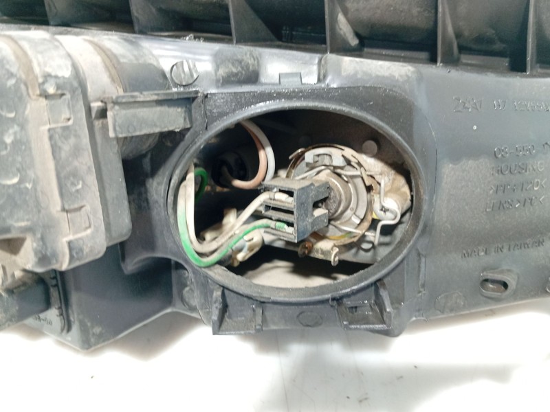 Recambio de faro izquierdo para peugeot 406 (8b) 2.0 hdi 90 referencia OEM IAM   