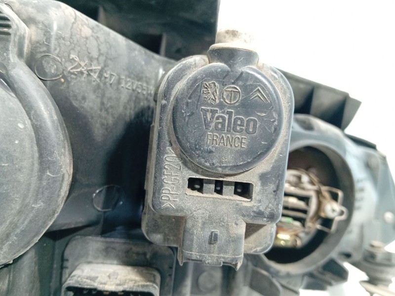 Recambio de faro izquierdo para peugeot 406 (8b) 2.0 hdi 90 referencia OEM IAM   