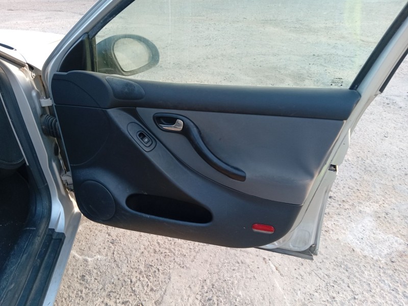 seat toledo ii (1m2) del año 2004