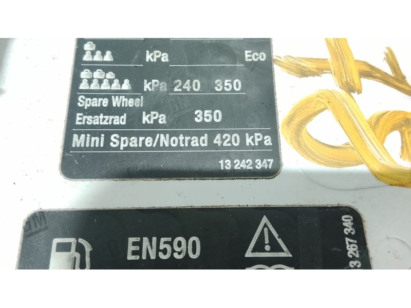 Recambio de tapa combustible para opel combo furgón/monospace 1.3 cdti 16v referencia OEM IAM   