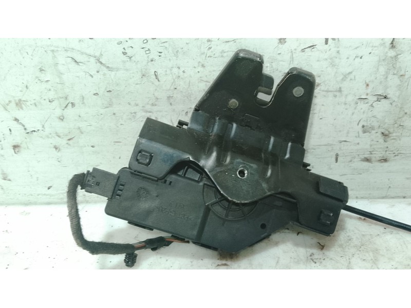Recambio de cerradura maletero / porton para bmw 3 (e90) 320 d referencia OEM IAM 51247840617  
