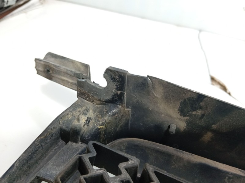 Recambio de moldura para toyota rav 4 iii (_a3_) 2.2 d 4wd (ala30_) referencia OEM IAM   