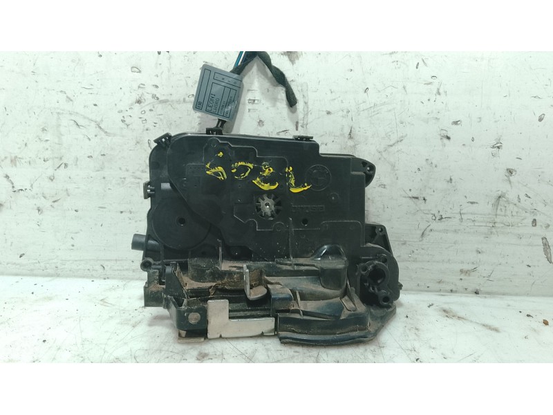 Recambio de cerradura puerta delantera derecha para bmw 3 (e90) 320 d referencia OEM IAM 51247840617  