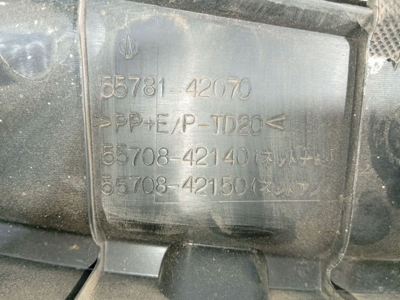 Recambio de moldura para toyota rav 4 iii (_a3_) 2.2 d 4wd (ala30_) referencia OEM IAM   