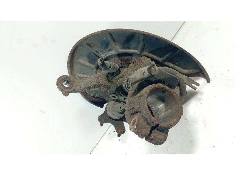 Recambio de mangueta trasera derecha para volkswagen touran (1t3) 1.6 tdi referencia OEM IAM   