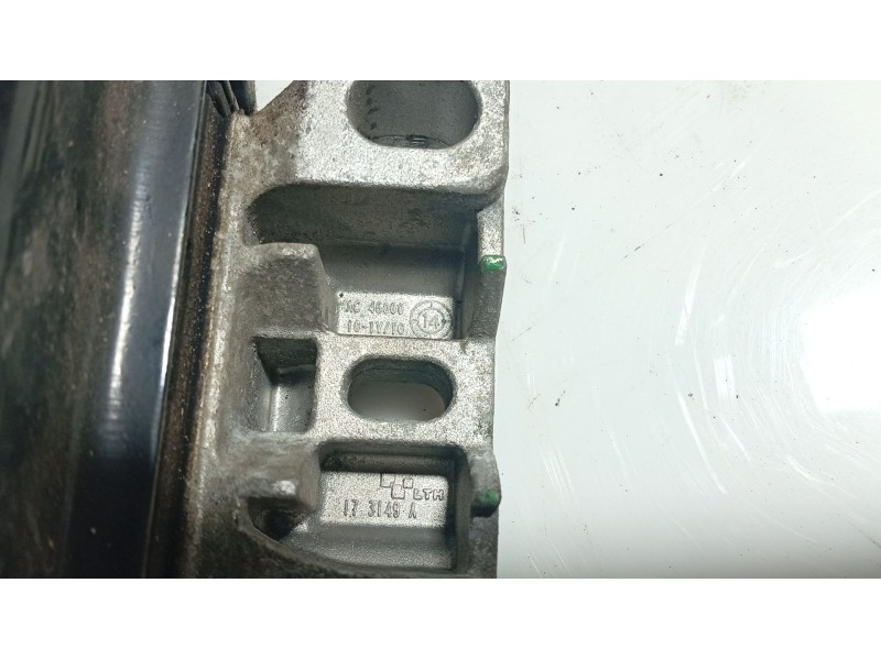Recambio de soporte para volkswagen touran (1t3) 1.6 tdi referencia OEM IAM   