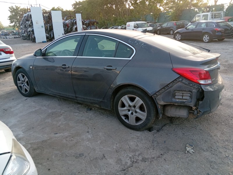 opel insignia a (g09) del año 2011