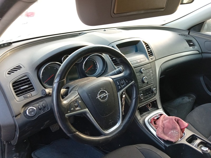 opel insignia a (g09) del año 2011