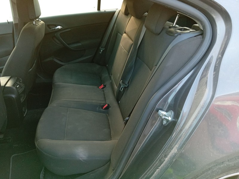 opel insignia a (g09) del año 2011