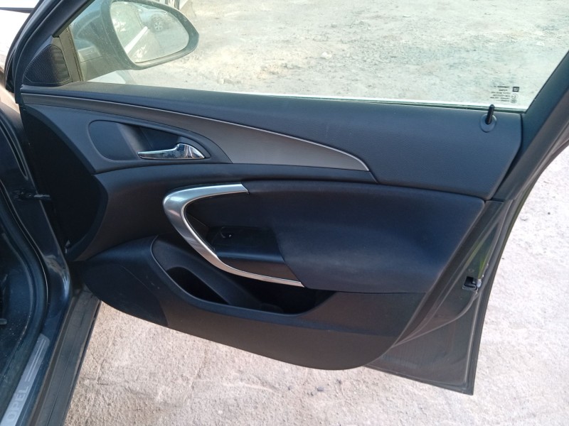 opel insignia a (g09) del año 2011