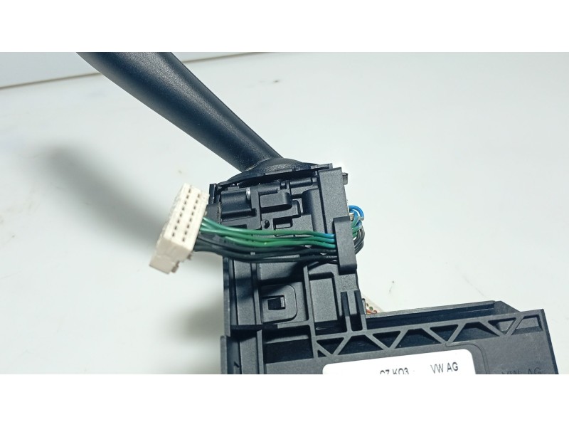 Recambio de mando volante para volkswagen touran (1t3) 1.6 tdi referencia OEM IAM   