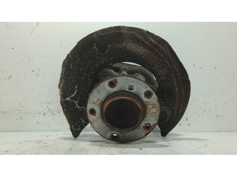 Recambio de mangueta delantera izquierda para bmw 3 (e90) 320 d referencia OEM IAM 31216793923  