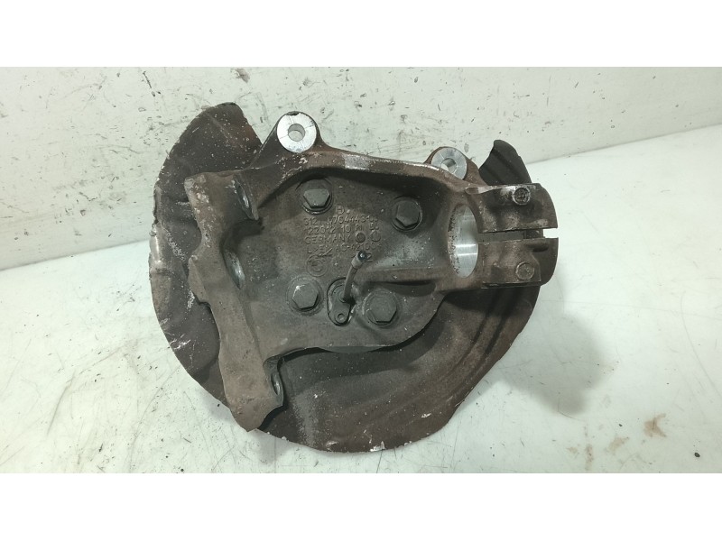 Recambio de mangueta delantera izquierda para bmw 3 (e90) 320 d referencia OEM IAM 31216793923  