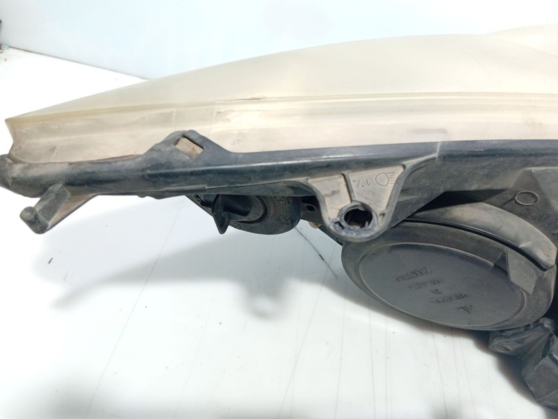 Recambio de faro izquierdo para peugeot 307 (3a/c) 1.6 hdi referencia OEM IAM   