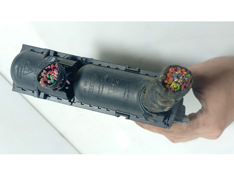 Recambio de centralita motor uce para volkswagen touran (1t3) 1.6 tdi referencia OEM IAM   
