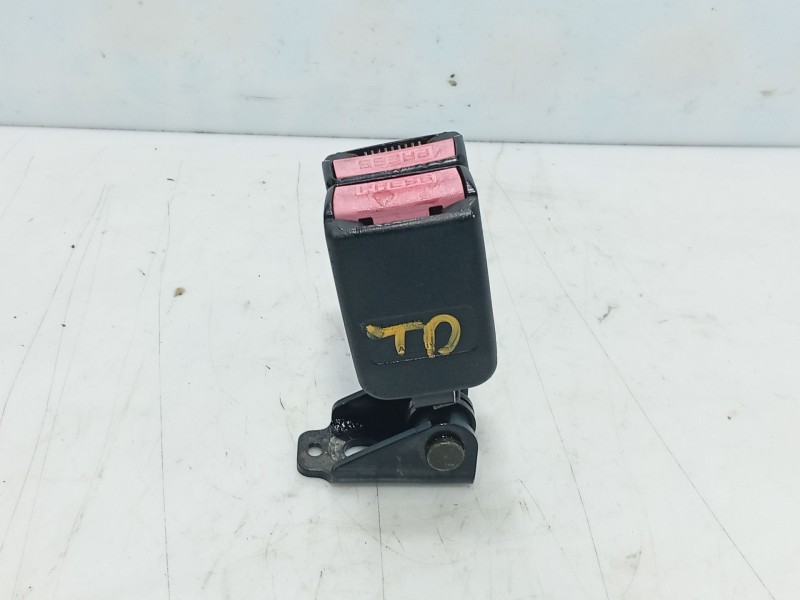 Recambio de anclaje cinturon trasero derecho para peugeot 307 (3a/c) 1.6 hdi referencia OEM IAM   