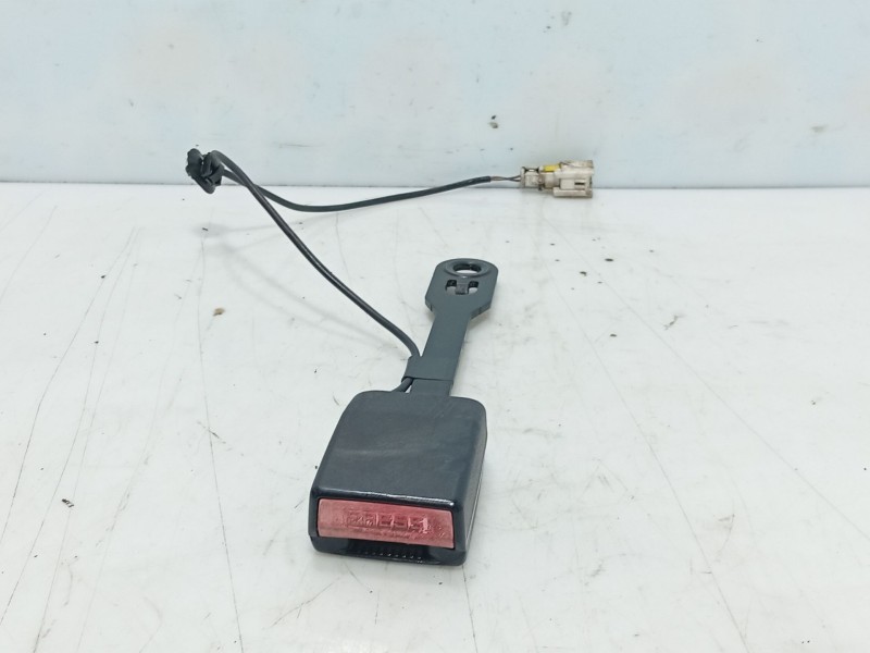 Recambio de anclaje cinturon delantero izquierdo para peugeot 307 (3a/c) 1.6 hdi referencia OEM IAM   