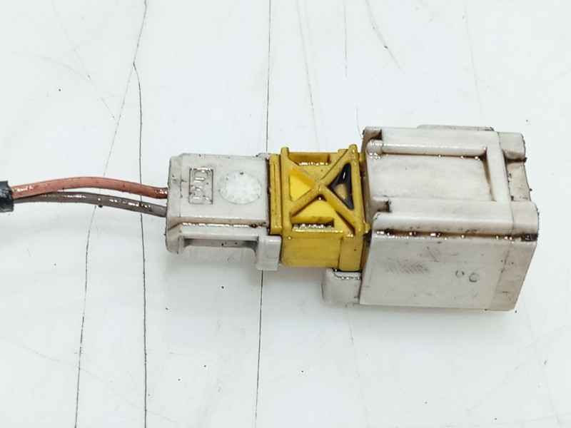 Recambio de anclaje cinturon delantero izquierdo para peugeot 307 (3a/c) 1.6 hdi referencia OEM IAM   
