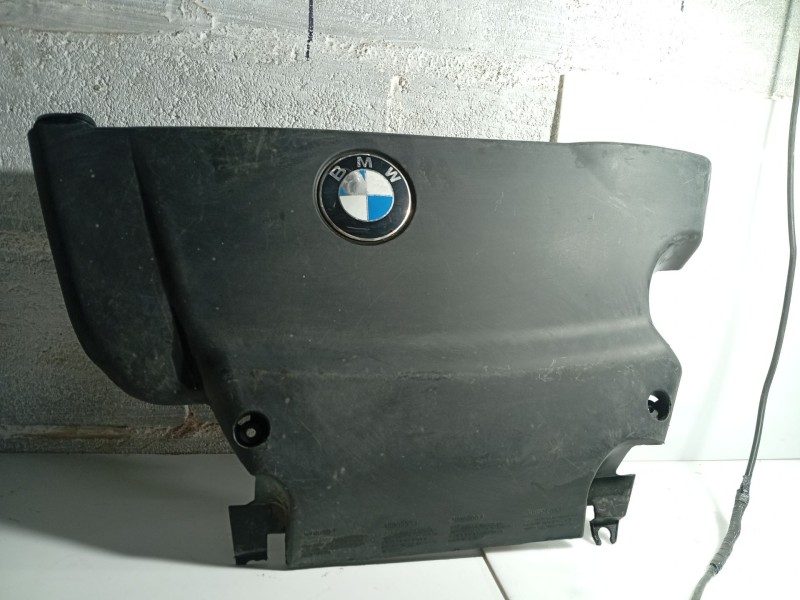 Recambio de tapa motor para bmw serie 3 berlina (e46) referencia OEM IAM 13717786529  