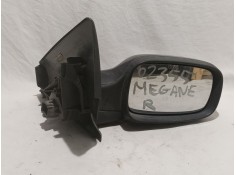 Recambio de retrovisor derecho para renault megane ii classic berlina confort dynamique referencia OEM IAM 820029923  