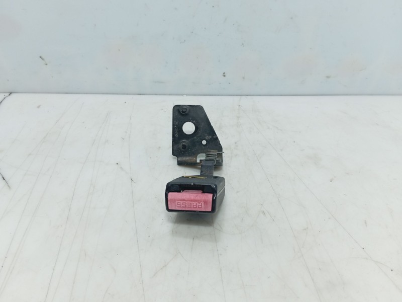 Recambio de anclaje cinturon trasero izquierdo para peugeot 307 (3a/c) 1.6 hdi referencia OEM IAM   