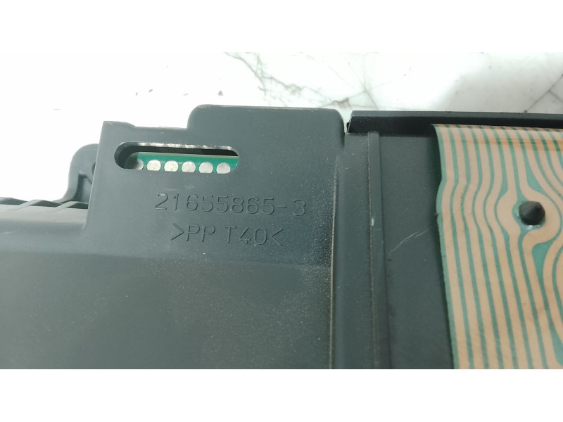 Recambio de cuadro instrumentos para toyota yaris (_p1_) 1.3 (scp12_, scp13_) referencia OEM IAM 553030D010B1  
