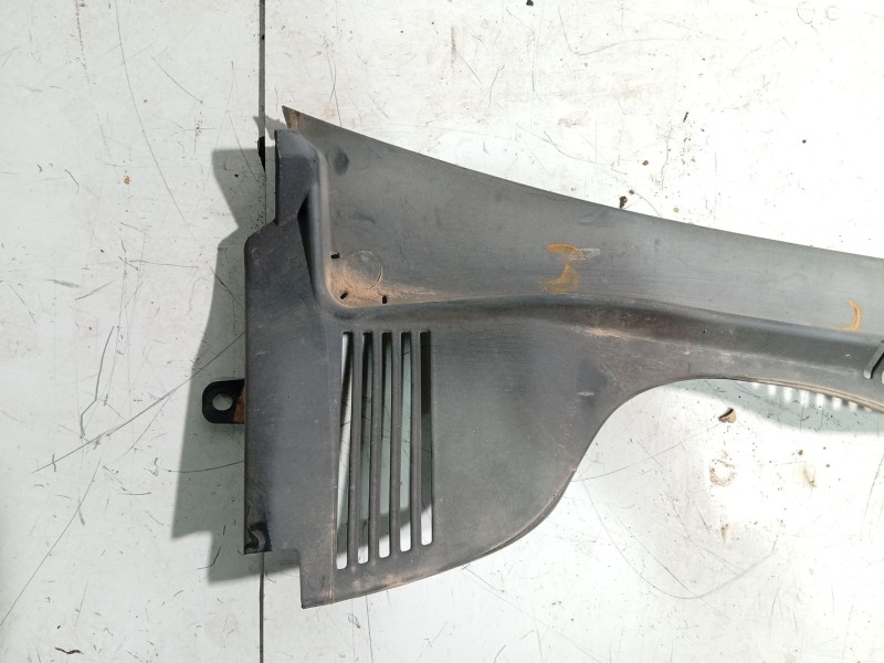 Recambio de moldura para seat ibiza iv sc (6j1, 6p5) 1.6 tdi referencia OEM IAM   