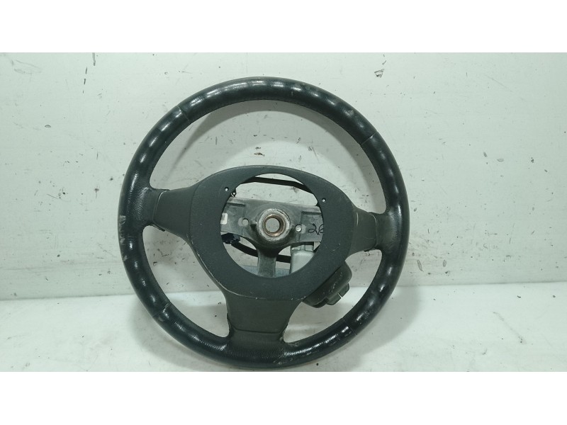 Recambio de volante para toyota yaris (_p1_) 1.3 (scp12_, scp13_) referencia OEM IAM   