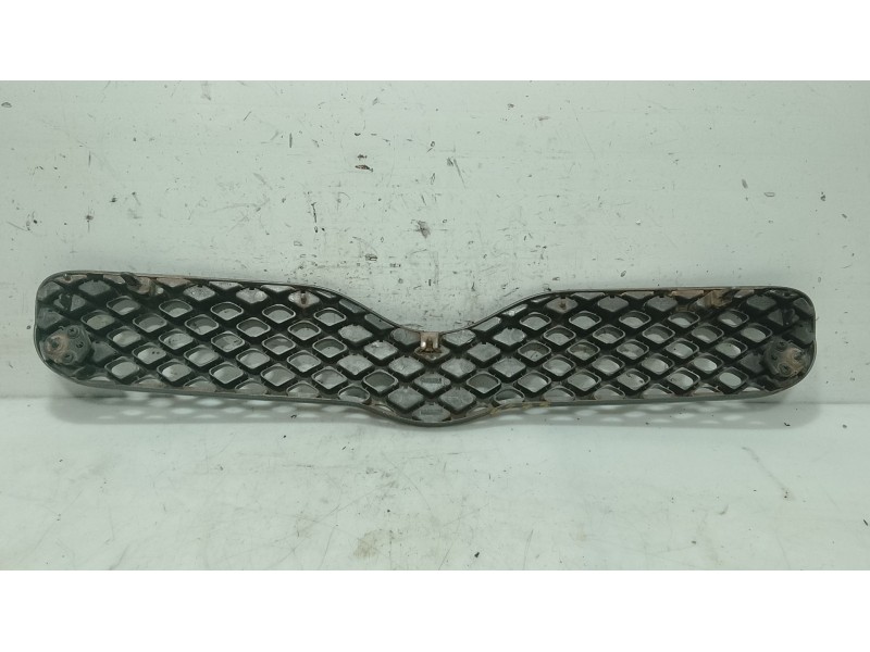 Recambio de moldura para toyota yaris (_p1_) 1.3 (scp12_, scp13_) referencia OEM IAM   