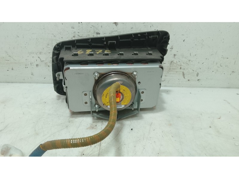 Recambio de airbag delantero derecho para toyota yaris (_p1_) 1.3 (scp12_, scp13_) referencia OEM IAM   