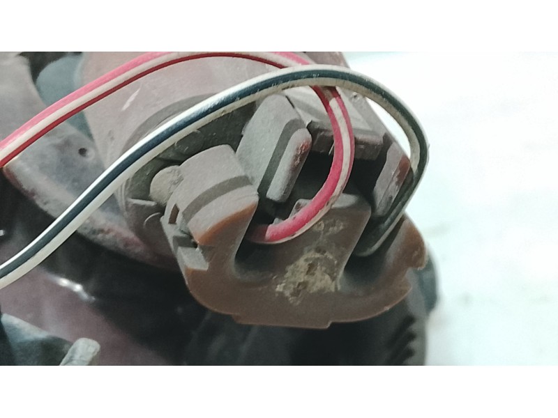 Recambio de faro antiniebla derecho para toyota yaris (_p1_) 1.3 (scp12_, scp13_) referencia OEM IAM   
