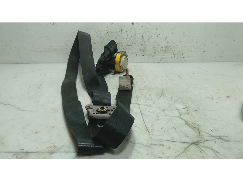 Recambio de cinturon seguridad delantero izquierdo para toyota yaris (_p1_) 1.3 (scp12_, scp13_) referencia OEM IAM   