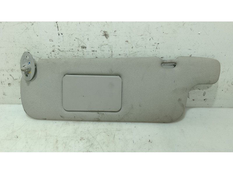 Recambio de parasol izquierdo para toyota yaris (_p1_) 1.3 (scp12_, scp13_) referencia OEM IAM 7432052311B0  