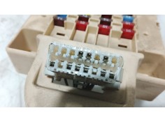 Recambio de caja reles / fusibles para toyota yaris (_p1_) 1.3 (scp12_, scp13_) referencia OEM IAM 827410D010   2