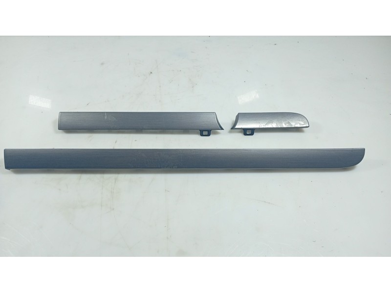 Recambio de moldura para volkswagen touran (1t3) 1.6 tdi referencia OEM IAM   