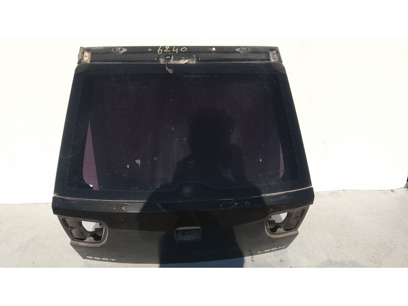Recambio de porton trasero para seat leon (1m1) 1.6 16 v referencia OEM IAM 1M6827025H  