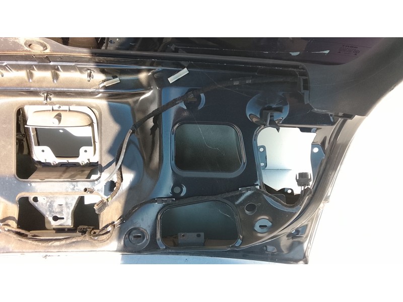 Recambio de porton trasero para seat leon (1m1) 1.6 16 v referencia OEM IAM 1M6827025H  