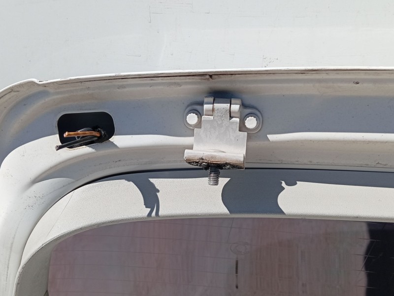 Recambio de porton trasero para volkswagen golf v (1k1) 1.6 referencia OEM IAM 1K6827025H  