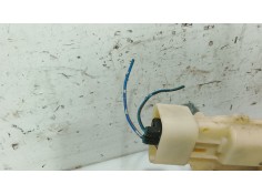 Recambio de cerradura puerta trasera izquierda para toyota yaris (_p1_) 1.3 (scp12_, scp13_) referencia OEM IAM 693400D011   2