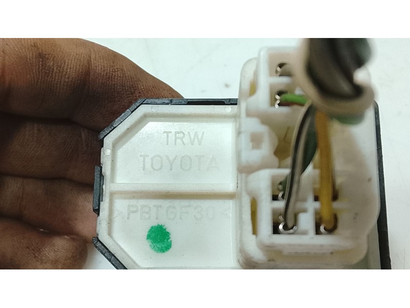 Recambio de mando retrovisor para toyota yaris (_p1_) 1.3 (scp12_, scp13_) referencia OEM IAM   