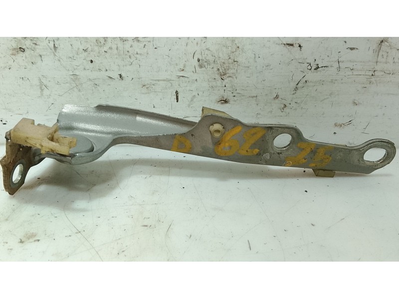 Recambio de bisagra capot para toyota yaris (_p1_) 1.3 (scp12_, scp13_) referencia OEM IAM   